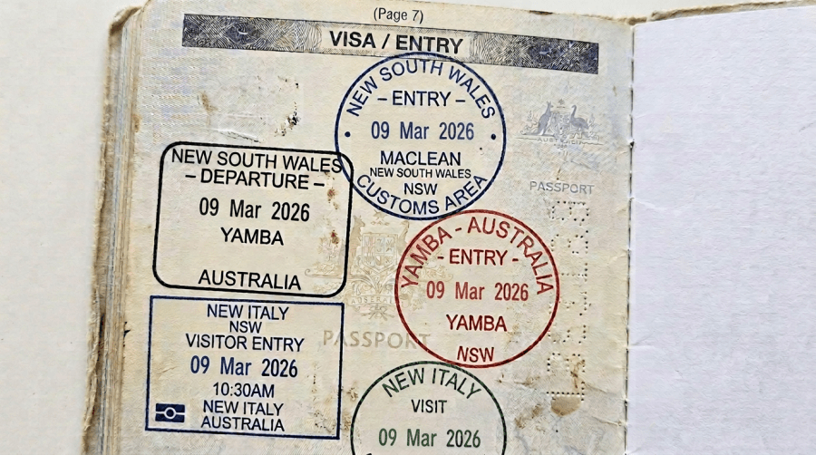 Travelling: 3 countries – 1 day.